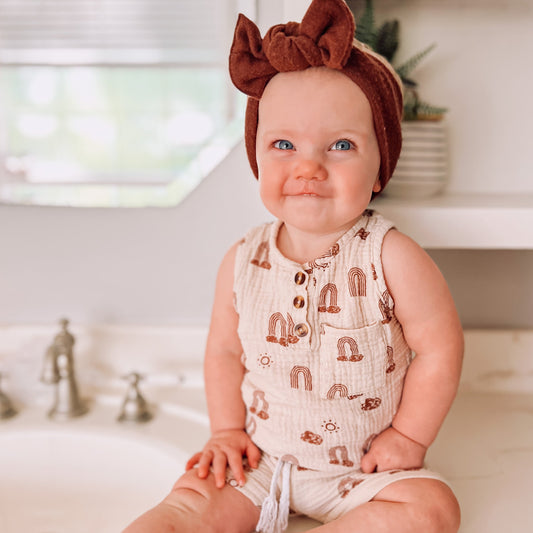 طقم ملابس صيفية بلوزة وشورت من قطعتين