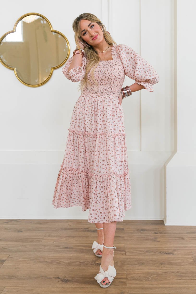 Vestidos de princesa a juego con manga farol y estampado floral rosa6