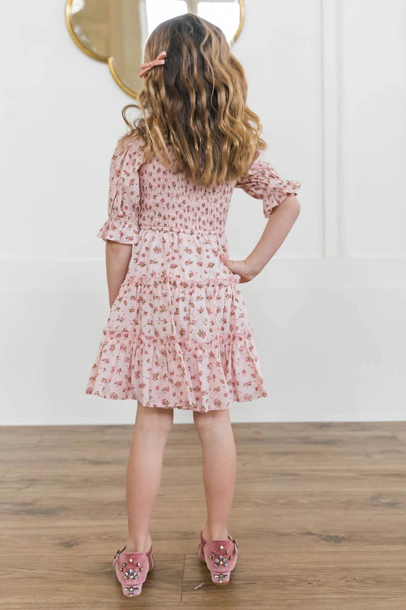 Vestidos de princesa a juego con manga farol y estampado floral rosa6